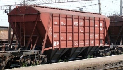 Частные компании смогут увеличить инвестиции в закупку вагонов-зерновозов после того, как стоимость аренды вагонов "Укрзализныци" станет рыночной
