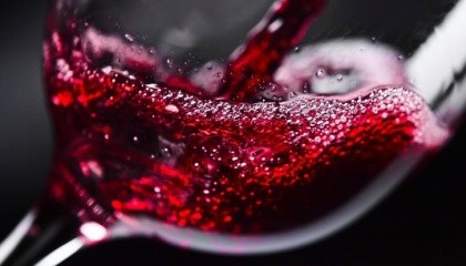 В трех крупнейших странах-производителях вина в Европе производство этого напитка урожая-2017, как ожидается, станет самым низким за всю историю