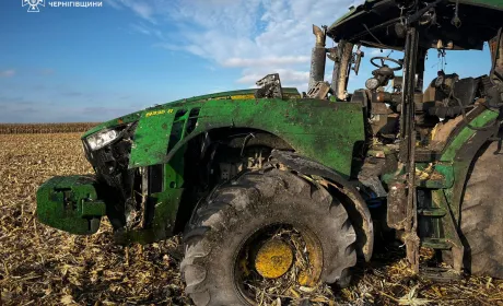 На Чернігівщині під час польових робіт здетонував російський БпЛА: двоє загиблих, пошкоджена техніка