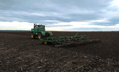 Буковинські аграрії розпочали весняну посівну кампанію