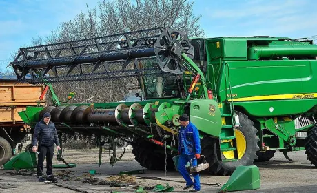На Одещині готують комбайни до жнив