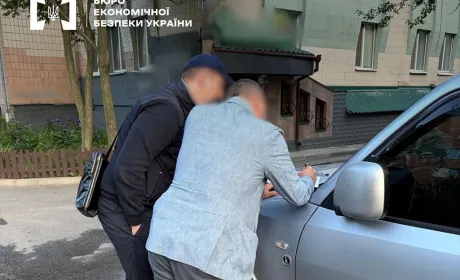 Керівника підприємства з виробництва мінеральних добрив підозрюють в ухиленні від сплати податків