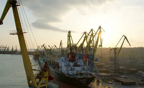 Блокада чорноморських портів може скоротити ВВП України на 2,2%