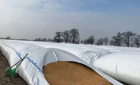 FAO передасть українським аграріям понад 13 тисяч зернових рукавів