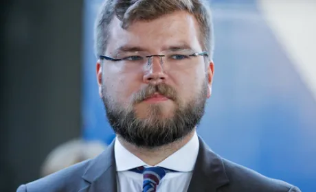 Кабмін затвердив Кравцова на посаді голови правління "Укрзалізниці"