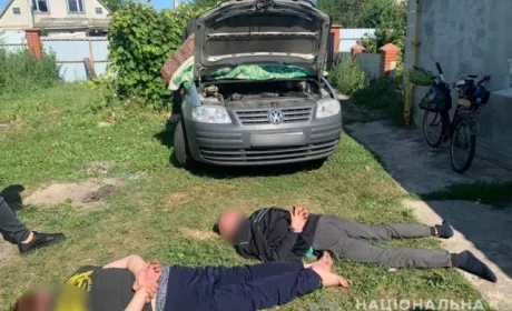 Поліція Київщини затримала групу розбійників за напад на пасічника