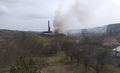 У Чернівецькій області горить цукровий завод