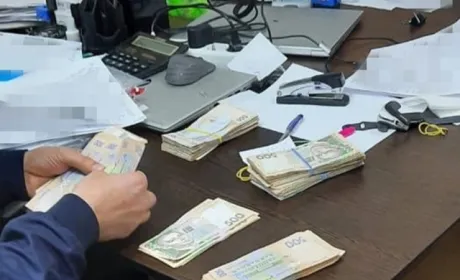 СБУ викрила масштабну корупцію під час реєстрації техніки українськими аграріями