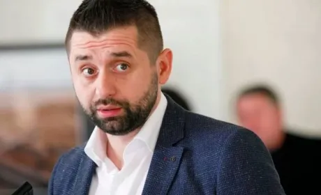 Подання про неконституційність ринку землі розглядатимуть нескоро, — заява