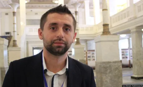 З голосами дійсно важко. Пояснюємо і показуємо, що ринок землі має бути — Арахамія