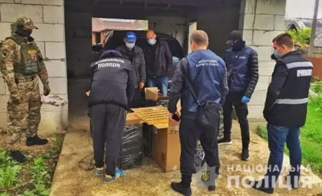 Поліція накрила шахраїв, які ошукали фермерів на 18 млн грн