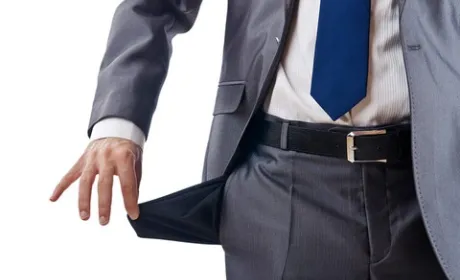Депутати дають шанс українцям не платити за боргами