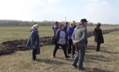 50 жителів села Локнисте Менського району вийшли протестувати на трасу Мена-Чернігів