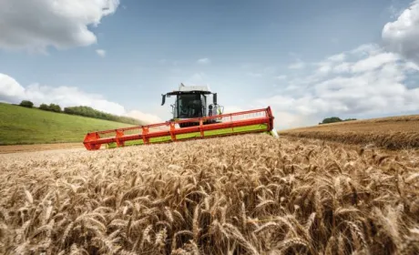 Оновлення модельного ряду CLAAS LEXION — модернізована кабіна, практичні функціональні зміни та розширені функції CEMOS