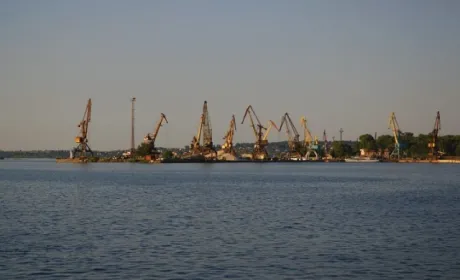 Змінено умови для заходу іноземних суден у річкові порти України