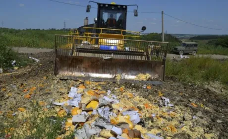 Росія продовжила продовольче ембарго проти України