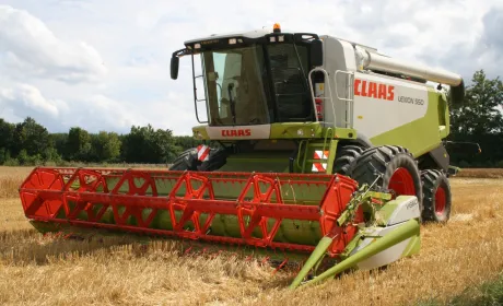 CLAAS разом з "Креді Агріколь Банк" запускають програму кредитування аграріїв