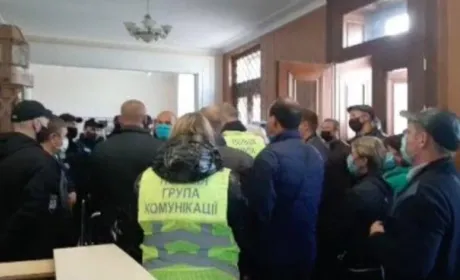Фермерів, які вчора перекривали міст на Херсонщині, не пустили на зустріч із головою ОДА