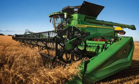 John Deere представила нові високопродуктивні комбайни X-серії