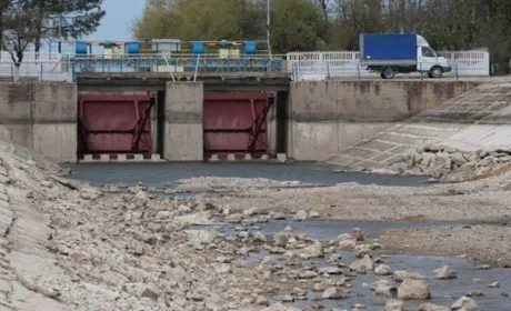 Станемо внизу каналу! Українські фермери проти подачі води в Крим