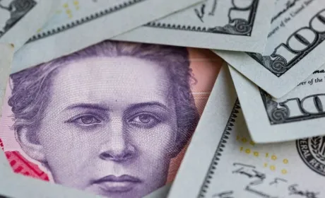 Курс гривні може зміцнитися до 22 грн/$ вже в першій половині 2020 року