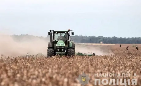 Агроному з Полтавщини оголосили підозру у вирощуванні нарковмісного маку на 7 млрд грн