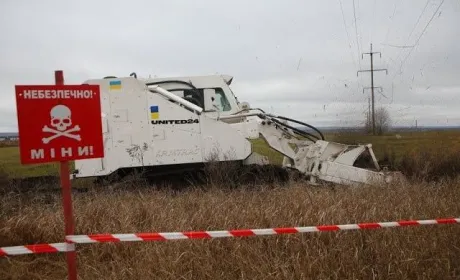Аграріям Херсонщини доводиться шукати міни самостійно