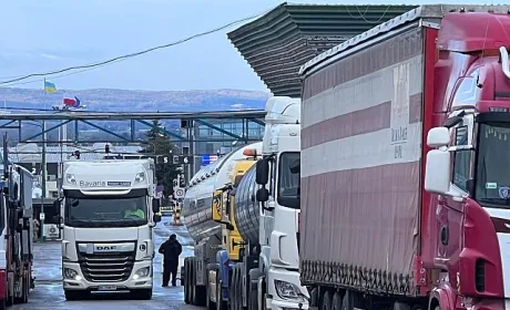 Польські фермери заблокували четвертий пункт пропуску на кордоні з Україною
