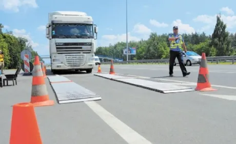 Уряд змінив норми вагового контролю на дорогах
