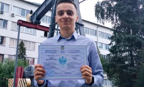 Франківський студент створив найдешевшу електронну «няню» для тепличних рослин