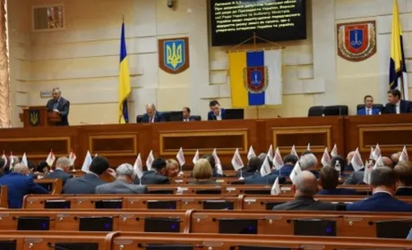 Одеські депутати просять Зеленського не допустити відкриття ринку землі