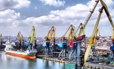Українські порти на Азовському морі за час агресії РФ недоотримали близько 6 млрд грн доходу, - глава АМПУ Вецкаганс