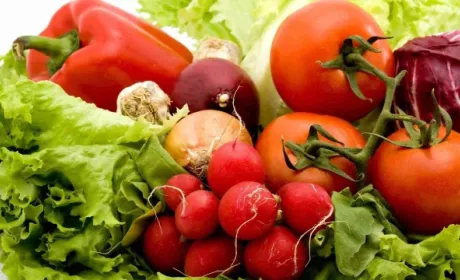 Дрібні фермери мають проблеми зі збутом ранньої плодоовочевої продукції