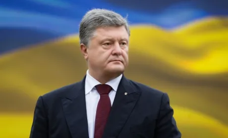 Ми зберегли державну землю і дали можливість селянам розпоряджатися своєю власністю, — Порошенко про ринок землі