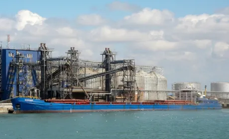 Високотехнологічний кластер на Азовському морі прийматиме АПК-вантажі