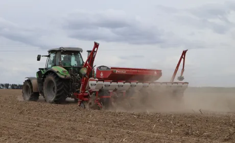 На полях AgriLab Farming почалась перша посівна