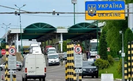 На польському кордоні залишився заблокованим лише один пункт пропуску