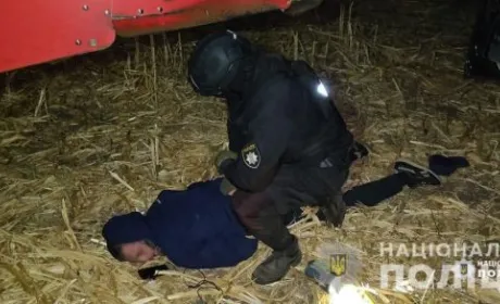 На Черкащині озброєні до зубів «фермери» збирали чужий урожай, без спецпризначенців не обійшлося