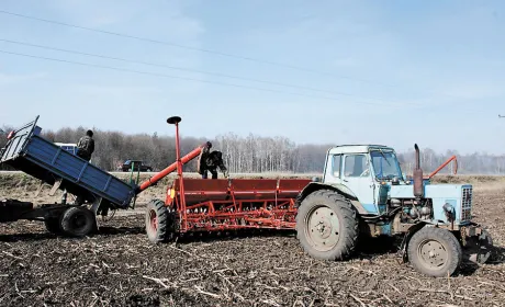 На Черкащині підготували агрофахівців для робіт з використанням "хімії"