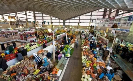 Ранні овочі заполонили ринки: яка вартість свіжої городини