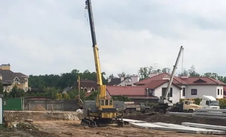 Члени Нацакадемії наук незаконно передали забудовнику землю вартістю 300 млн гривень