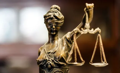 У Львові суд оштрафував посадовця Держпродспоживслужби за премії
