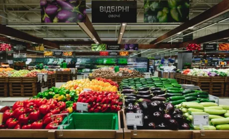 Абсолютна більшість фермерів не хоче «зв'язуватися» з супермаркетами