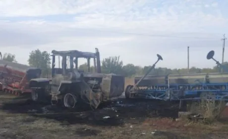 На Харківщині спалили фермерську техніку приватної фірми
