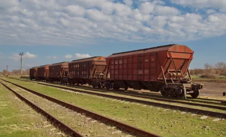 Неефективна робота морських портів та термінальних комплексів знову стримує  темпи перевезення зерна залізницею
