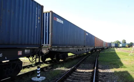 Укрзалізниця прийняла перший контейнерний поїзд із Китаю