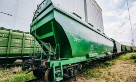 Через дефіцит вагонів G.R. Agro переключилася на перевезення зерна власним автотранспортом