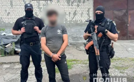 На Черкащині чиновник через посередника вимагав гроші у фермера