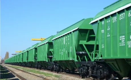 Аграрії забронювали 80% зерновозів УЗ за липневими довгостроковими контрактами
