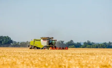 Аграрії Дніпропетровщини зібрали перший мільйон тонн зерна